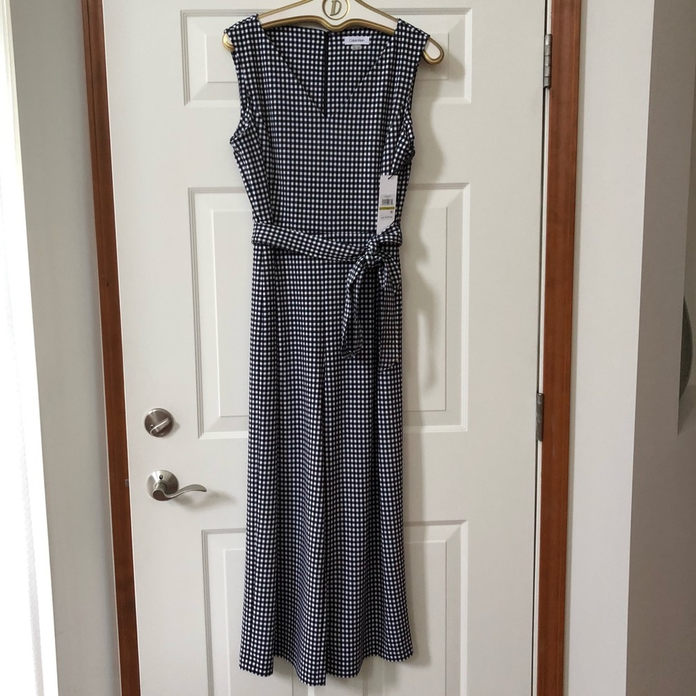 💕 Host Pick - Calvin Klein Wide Crop Leg Jumpsuit w/Self Tie - Picture 2 of 9